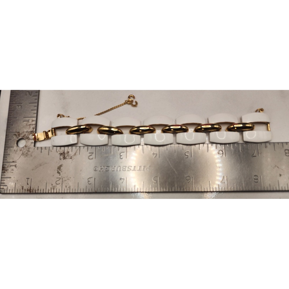 Vintage Monet White Enamel Gold Tone Link Bracelet Safety Chain READ - Picture 6 of 12